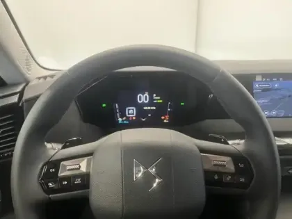 Photo 12 DS DS 4  PLUG-IN HYBRID 225ch Ligne d Or