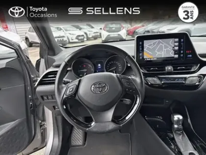 Photo 8 Toyota C-HR  122h Graphic 2WD E-CVT