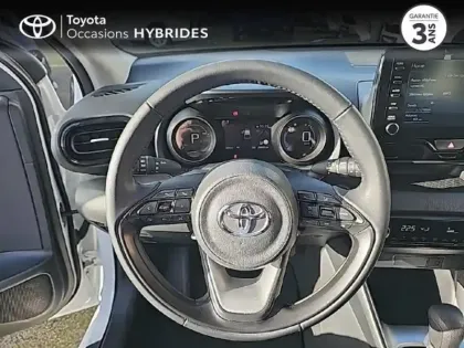 Photo 12 Toyota Yaris  116h Design 5p MY22