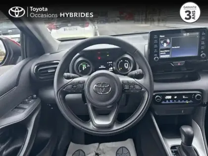 Photo 8 Toyota Yaris  116h Design