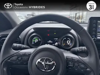 Photo 12 Toyota Yaris  116h Design