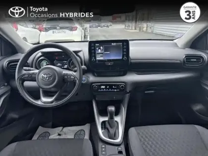 Photo 7 Toyota Yaris  116h Design