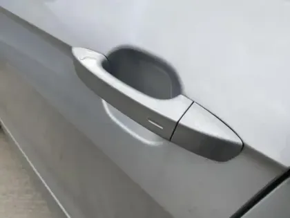 Photo 8 Volkswagen T-cross  1.0 TSI 116ch R-Line Edition DSG7