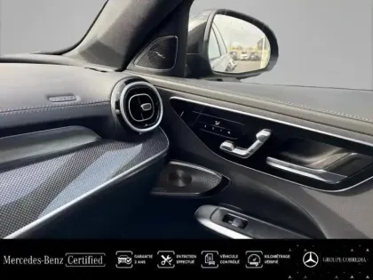 Photo 10 Mercedes Classe C  Break 300 e 204+129ch AMG Line