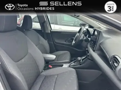 Photo 5 Toyota Yaris  116h Design 5p MC24