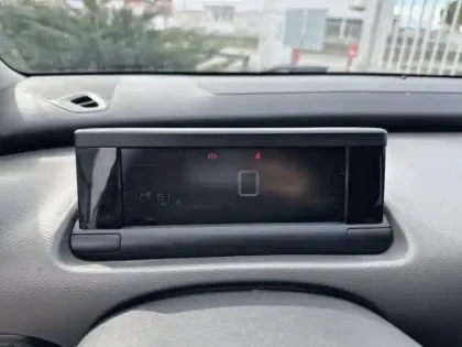 Photo 13 Citroën C4  Cactus PureTech 110ch S&S Feel E6.d 6cv