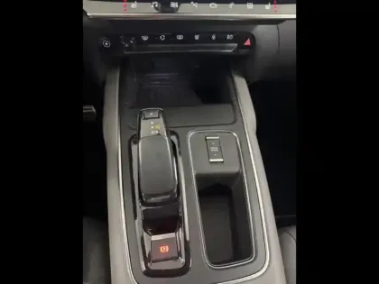 Photo 10 Citroën C5 aircross  Hybrid 225ch Shine e-EAT8