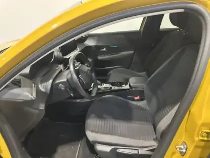 Photo 8 Peugeot 208  e- 136ch Style