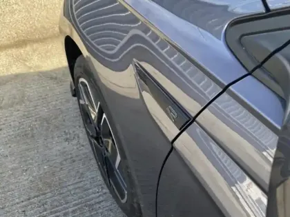 Photo 8 Volkswagen Polo  1.0 TSI 116ch R-Line Edition DSG7