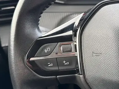 Photo 17 Peugeot 208  PureTech 75 S&S BVM5