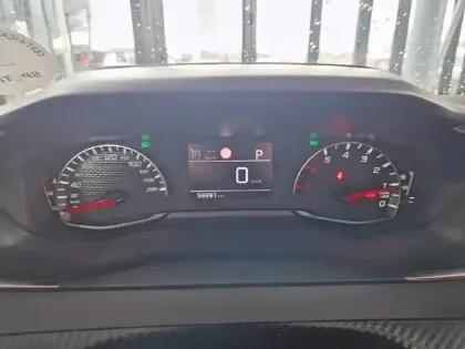 Photo 9 Peugeot 2008  PureTech 130 S&S EAT8