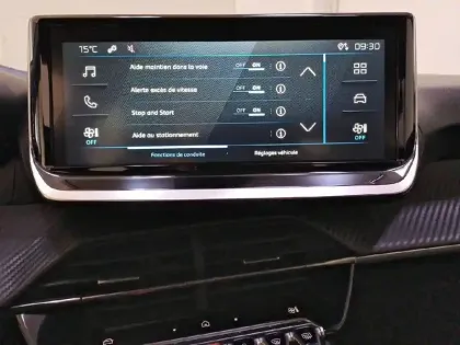 Photo 20 Peugeot 208  Hybrid 100 e-DCS6