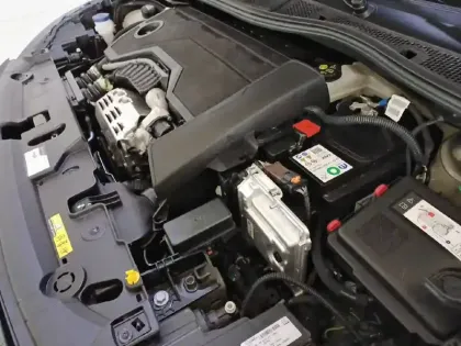 Photo 74 Peugeot 208  Hybrid 100 e-DCS6