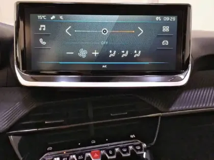 Photo 79 Peugeot 208  Hybrid 100 e-DCS6