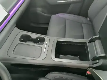 Photo 19 Leapmotor C10  REEV 28.4 kWh - 158 kW