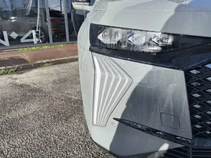 Photo 15 DS Ds 7  Hybride Rechargeable E-Tense 300 EAT8 4x4