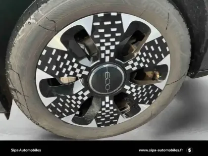 Photo 10 Fiat 600  T-Gen 3 1.2 Hybrid 110ch eDCT6