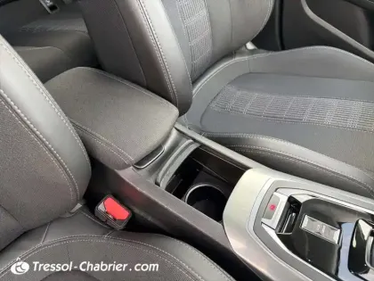 Photo 27 Peugeot 308  SW BlueHDi 130ch S&S EAT8