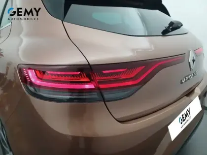 Photo 20 Renault Megane Mégane IV Berline Blue dCi 115