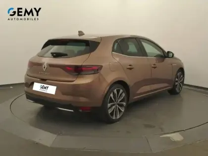 Photo 17 Renault Megane Mégane IV Berline Blue dCi 115