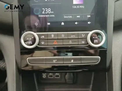 Photo 15 Renault Megane Mégane IV Berline Blue dCi 115