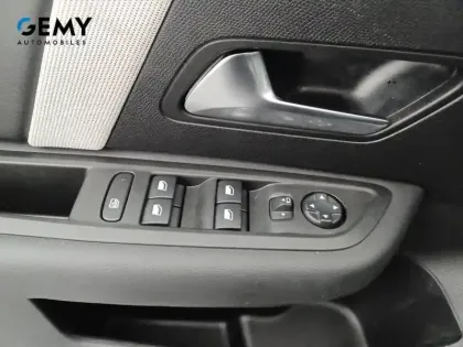 Photo 11 Citroën C4  Hybride 136 e-DCS6