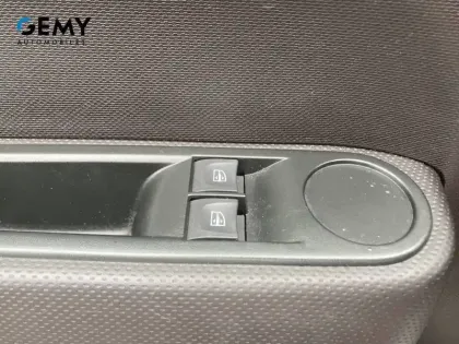 Photo 13 Renault Twingo  III E-Tech