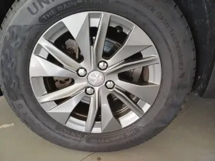 Photo 43 Peugeot 2008  PureTech 130 S&S EAT8