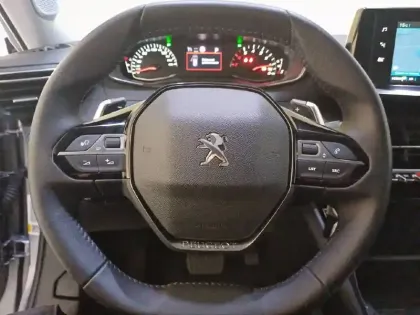 Photo 39 Peugeot 2008  PureTech 130 S&S EAT8