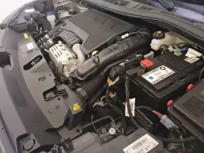 Photo 45 Peugeot 2008  PureTech 130 S&S EAT8