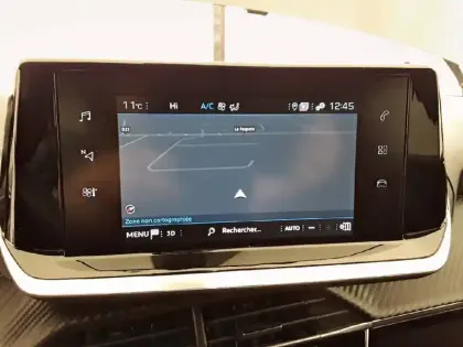 Photo 74 Peugeot 2008  PureTech 100 S&S BVM6