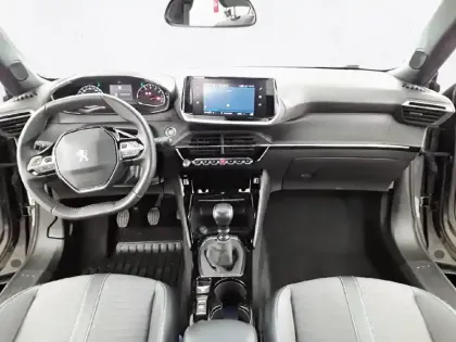 Photo 27 Peugeot 2008  PureTech 100 S&S BVM6