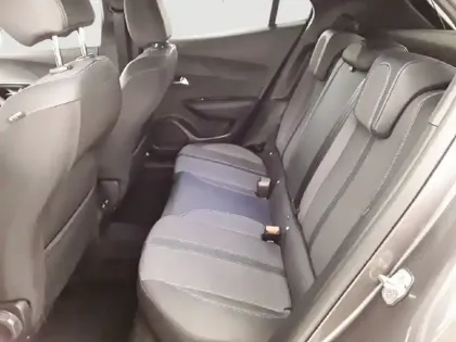 Photo 31 Peugeot 2008  PureTech 100 S&S BVM6