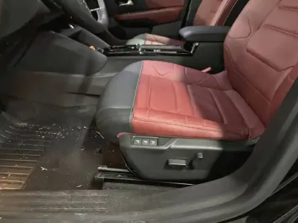 Photo 21 Citroën C4  PureTech 130 S&S EAT8