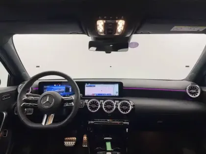 Photo 30 Mercedes Classe A  200 7G-DCT