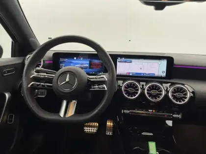 Photo 21 Mercedes Classe A  200 7G-DCT