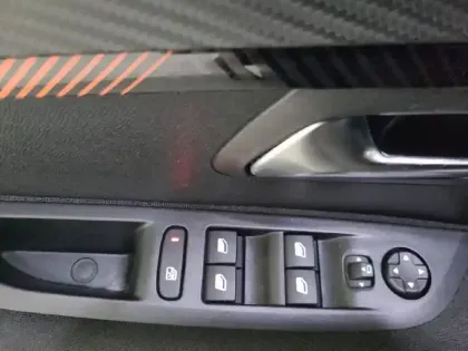 Photo 30 Peugeot 208 Gén. II Ph2 Active 5