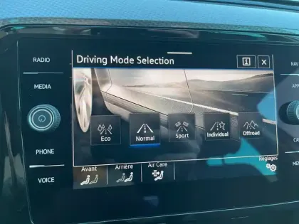 Photo 31 Volkswagen Passat  SW 2.0 TDI EVO SCR 200 DSG7 4Motion