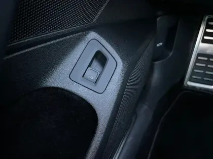 Photo 18 Volkswagen Passat  SW 2.0 TDI EVO SCR 200 DSG7 4Motion