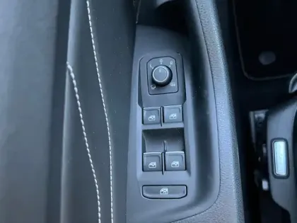 Photo 17 Volkswagen Passat  SW 2.0 TDI EVO SCR 200 DSG7 4Motion