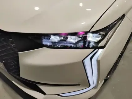 Photo 7 DS DS 4  Hybride E-Tense 225 EAT8