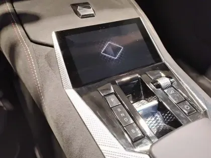 Photo 11 DS DS 4  Hybride E-Tense 225 EAT8