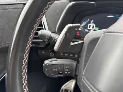 Photo 17 DS DS 7 DS7 Crossback Hybride E-Tense 225 EAT8