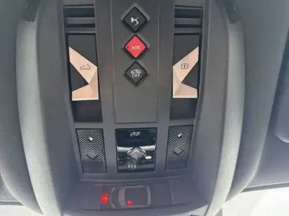 Photo 27 DS DS 7 DS7 Crossback Hybride E-Tense 225 EAT8