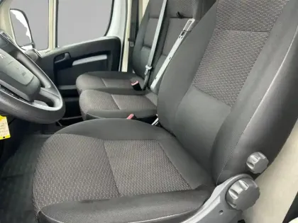 Photo 10 Peugeot Boxer  TOLE 330 L1H1 BLUEHDI 120 S&S