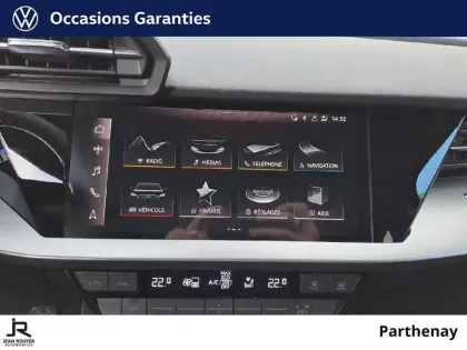 Photo 14 Audi A3  Berline 30 TFSI 110