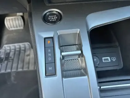 Photo 13 Peugeot 308  SW BlueHDi 130ch S&S EAT8