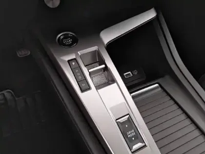 Photo 33 Peugeot 308  SW BlueHDi 130ch S&S EAT8