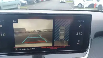 Photo 21 Peugeot 2008  BlueHDi 100 S&S BVM6