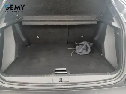 Photo 27 Peugeot 2008  BlueHDi 100 S&S BVM6